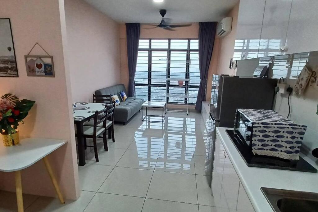 Homestay Arc Cozyhome Austin Hills 4-5Pax Johor Bahru Exterior foto